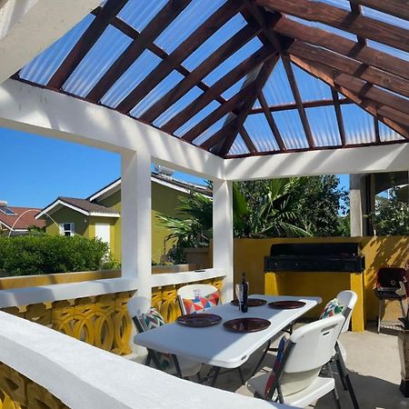 Paradise Villa Shared Onsite Private Pool Onsite Gym Ocho Rios Zewnętrze zdjęcie