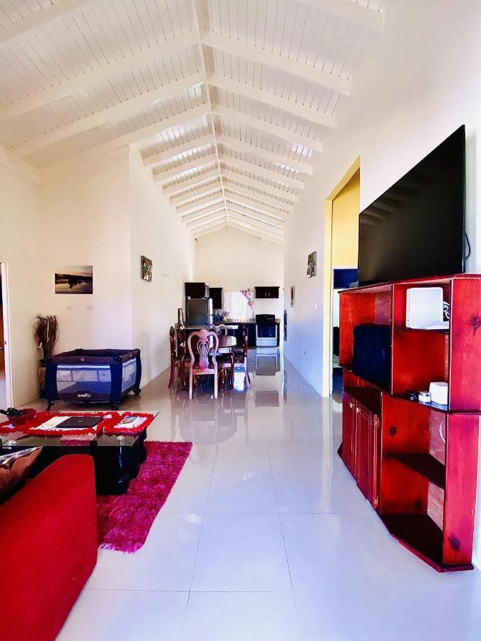 Paradise Villa Shared Onsite Private Pool Onsite Gym Ocho Rios Zewnętrze zdjęcie