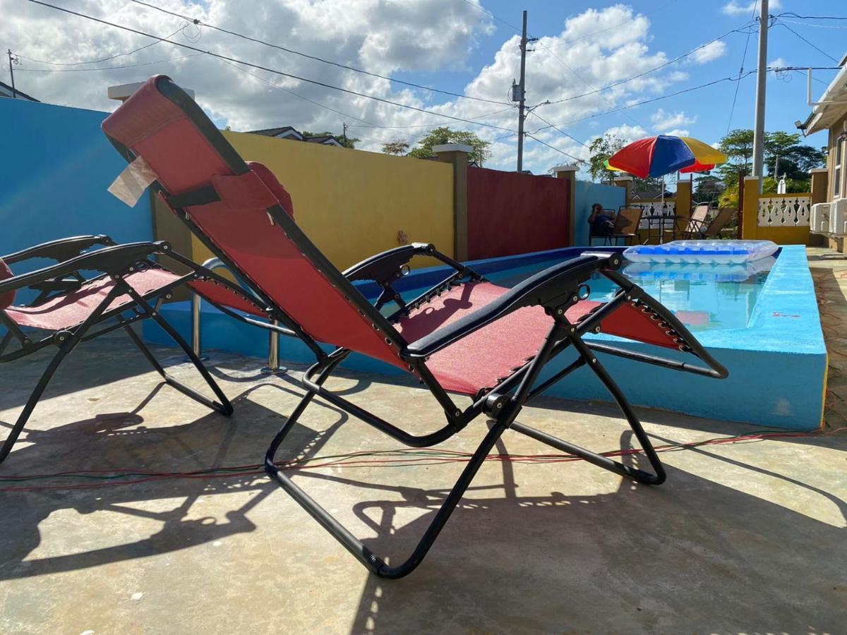 Paradise Villa Shared Onsite Private Pool Onsite Gym Ocho Rios Zewnętrze zdjęcie