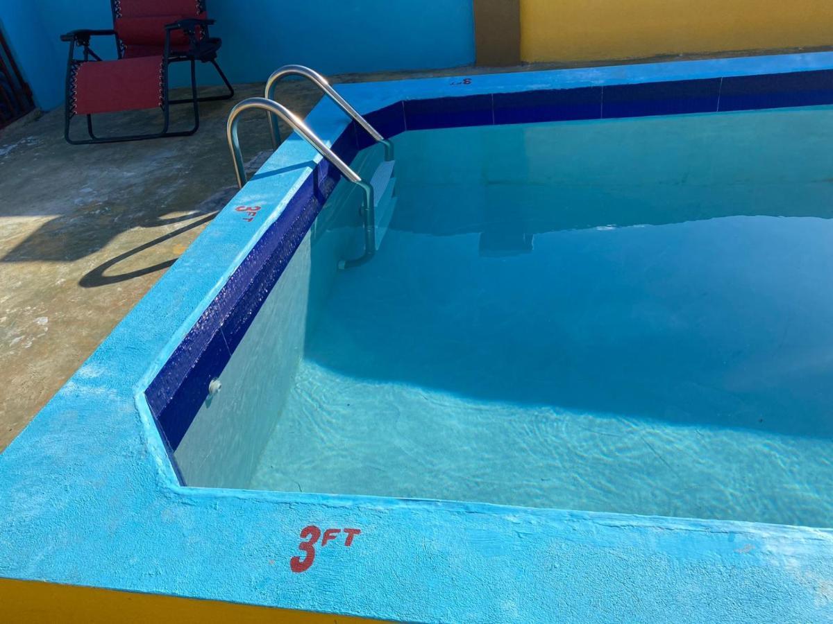 Paradise Villa Shared Onsite Private Pool Onsite Gym Ocho Rios Zewnętrze zdjęcie